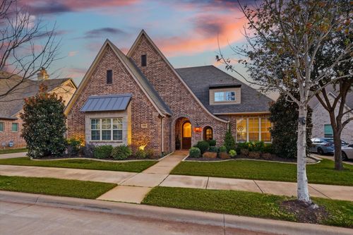 921 Winding Ridge Trl, Southlake, TX, 76092-1415 | Card Image