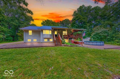 8910 Richarts Rd, Morgantown, IN, 46160-8626 | Card Image