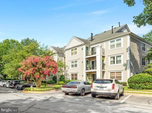 apt-10-3-15302 Diamond Cove Ter, ROCKVILLE, MD, 20850-4680 | Card Image