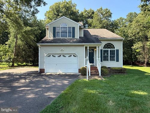 304 Thornhill Dr, CHESTER, VA, 23836-5765 | Card Image