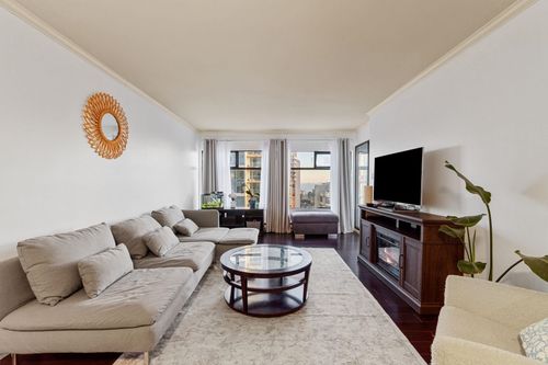 904-615 Belmont St, New Westminster, BC, V3M6A1 | Card Image