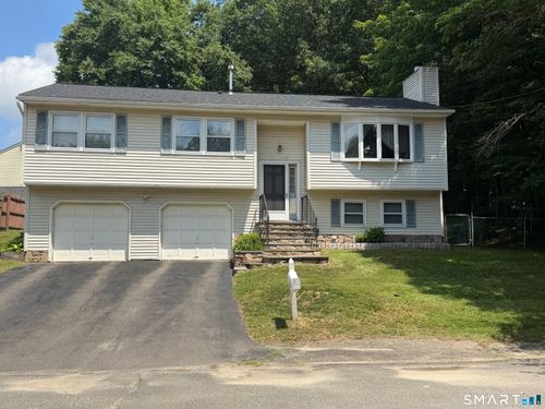 11 Batesmoor Rd, Waterbury, CT, 06705-2539 | Card Image
