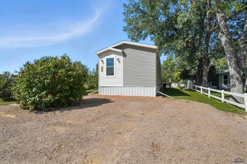 517 Antelope St, Wall, SD, 57790-6145 | Card Image