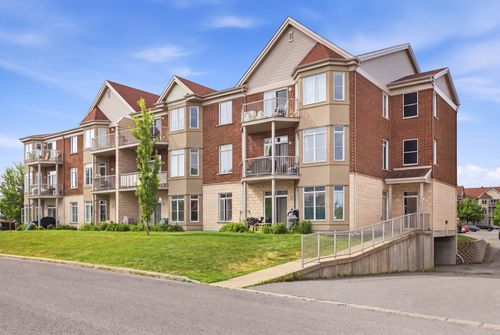 212 - 6415 Rue Corbière, Condo with 2 bedrooms, 1 bathrooms and null parking in Brossard QC | Card Image