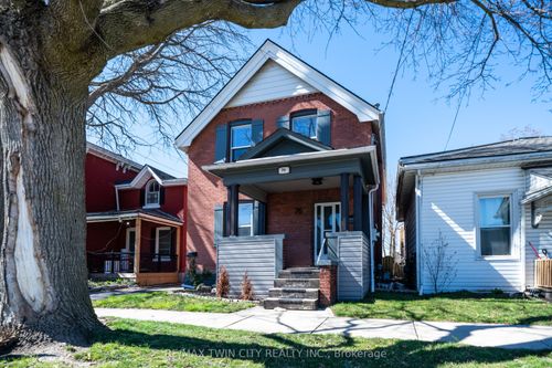 a-76 Richmond St, Brantford, ON, N3T3Y5 | Card Image