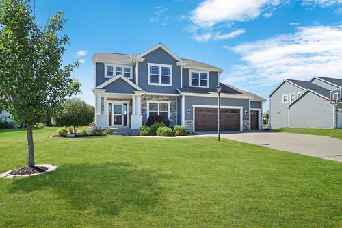 N60W13839 Weyerhaven Drive, Menomonee Falls, WI, 53051 | Card Image