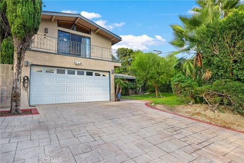 9691 Saluda Ave, Tujunga, CA, 91042-2946 | Card Image