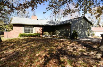 329 Sw Woodbury North Ct, House other with 3 bedrooms, 2 bathrooms and null parking in Topeka KS | Image 1