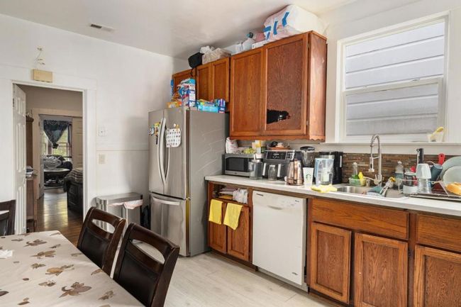 373 Winchester St, House other with 3 bedrooms, 2 bathrooms and 1 parking in Daly City CA | Image 9