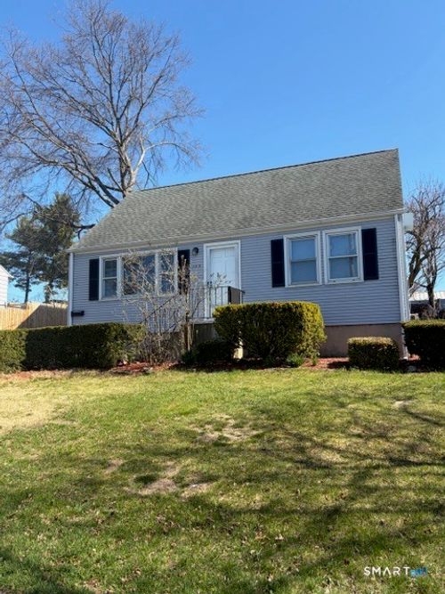 123 Longview Ave, Fairfield, CT, 06824-6126 | Card Image