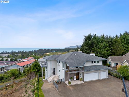 275 Ne 71st Pl, Newport, OR, 97365-9595 | Card Image