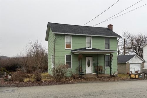 1302 Oaklawn Dr, Latrobe, PA, 15650-2224 | Card Image