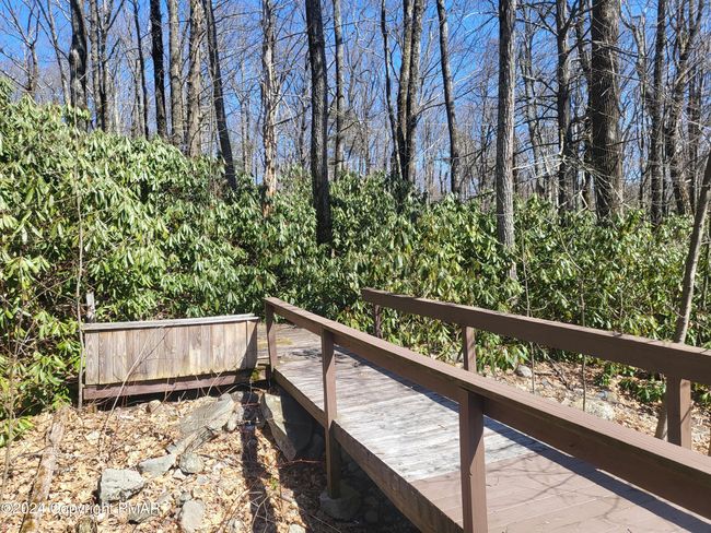 Deck 1 | Image 31