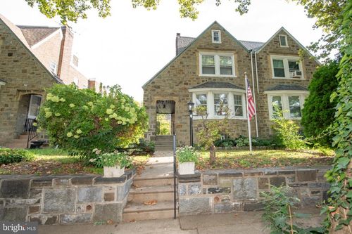 707 Knorr St, PHILADELPHIA, PA, 19111-4707 | Card Image