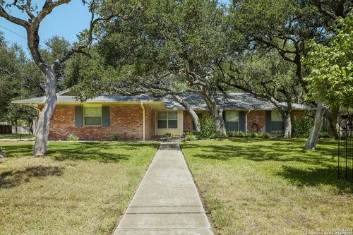 137 Garrapata Ln, Hollywood Park, TX, 78232-1107 | Card Image