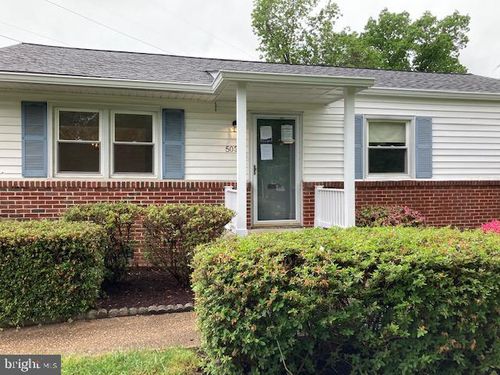 503 Great Falls St, FALLS CHURCH, VA, 22046-2612 | Card Image
