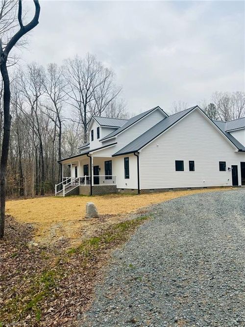 3471 Grange Hall Rd, Asheboro, NC, 27205-2064 | Card Image
