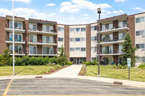 apt-11b-5540 Walnut Ave, Downers Grove, IL, 60515-4118 | Card Image