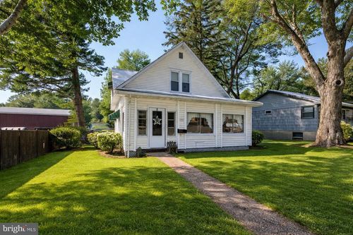 729 E Oak St, OAKLAND, MD, 21550-1614 | Card Image