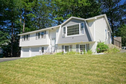 4 Candia St, Nashua, NH, 03063-1150 | Card Image