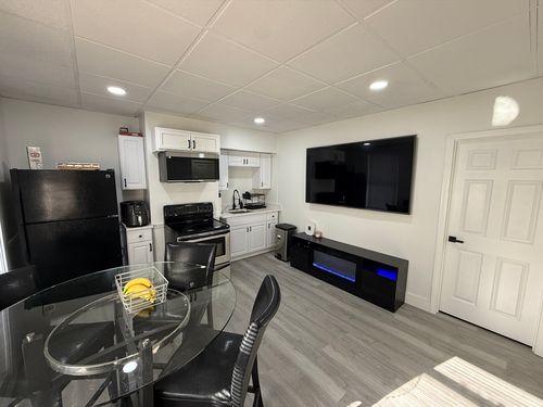 719 Main St, Clinton, MA, 01510-1943 | Card Image