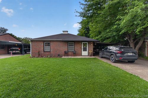316 Se 4th St, Pryor, OK, 74361-6216 | Card Image