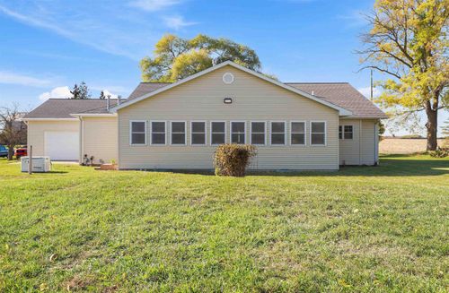 7333 S Shepherd Rd, Shepherd, MI, 48883-8002 | Card Image