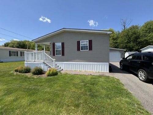 8 Windsor Dr, Alfred, ME, 04002-3653 | Card Image