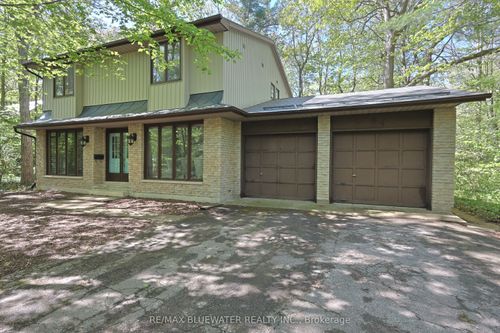 10372 Sherwood Cres, Lambton Shores, ON, N0M1T0 | Card Image