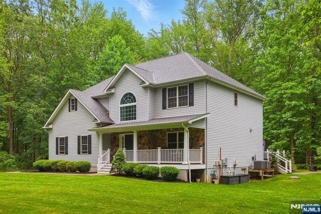 166 Horseneck Rd, House other with 4 bedrooms, 4 bathrooms and null parking in Fairfield NJ | Image 41