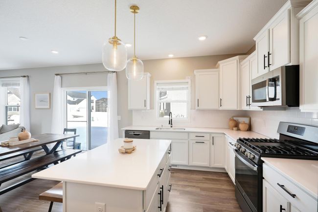 Great island for snacks & entertaining | Image 19