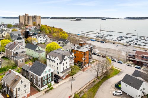 3c-9 Waterville Street, Portland, ME, 04101 | Card Image