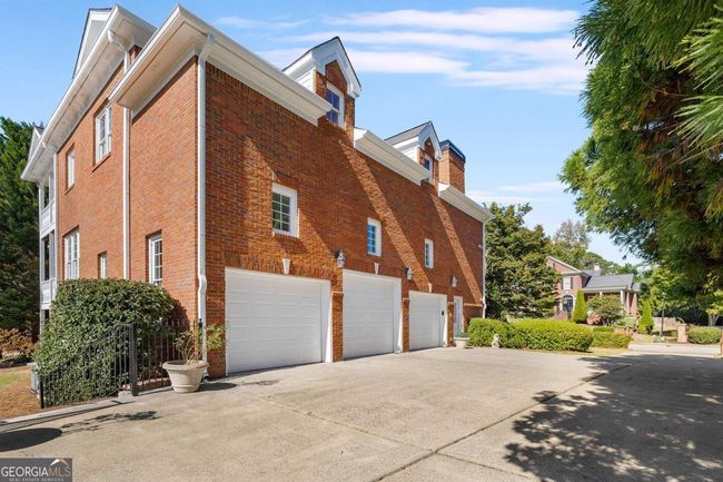 5080 Riverlake Dr, House other with 6 bedrooms, 6 bathrooms and 3 parking in Peachtree Corners GA | Image 36