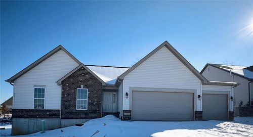 1066 Bloomfield Dr, Eureka, MO, 63025-4126 | Card Image