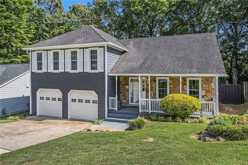 4865 Fenbrook Dr, Stone Mountain, GA, 30088-2752 | Card Image