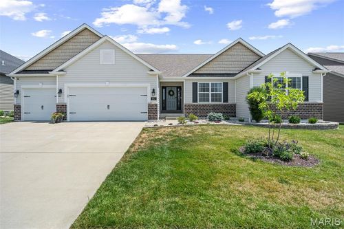 862 Topsfield Dr, Lake St Louis, MO, 63367-5016 | Card Image