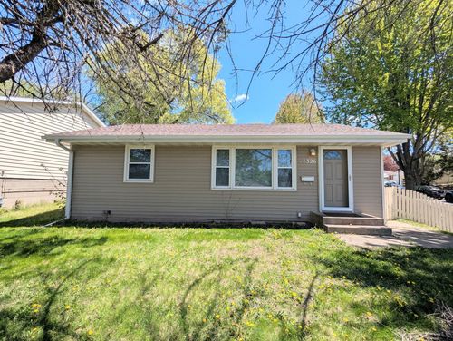 1326 Clarence St, SAINT PAUL, MN, 55106-2064 | Card Image