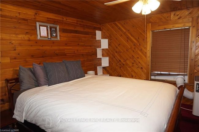 3878 Chippawa Pky, House other with 3 bedrooms, 1 bathrooms and 10 parking in Niagara Falls ON | Image 18