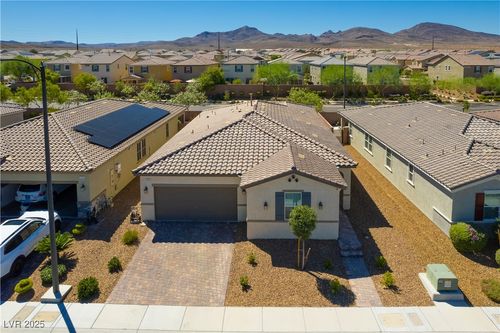 2959 Moulton Crest Ave, Henderson, NV, 89044-1694 | Card Image