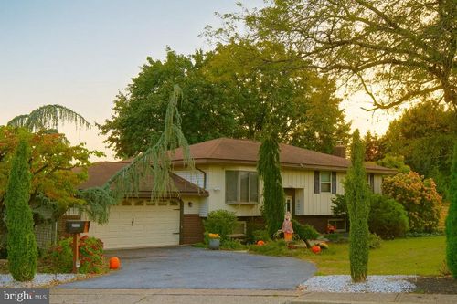 4468 Thebes Turn, Whitehall, PA, 18052-1521 | Card Image