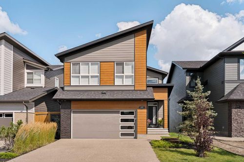 137 Wolf Hollow Pk Se, Calgary, AB, T2X4M8 | Card Image