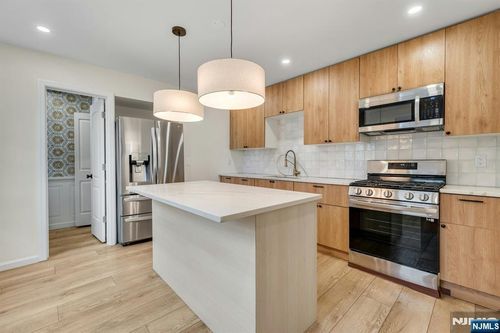 316 Palisade Ave, Bogota, NJ, 07603-1313 | Card Image