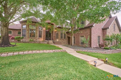 2205 Sunrise Dr, Belton, TX, 76513-1039 | Card Image