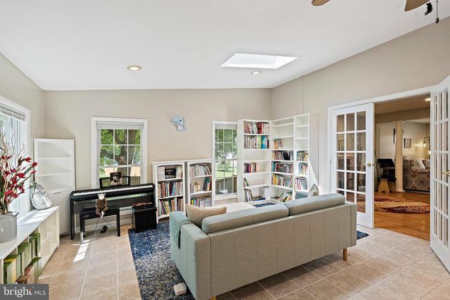 9220 Burnetta Dr, House other with 4 bedrooms, 4 bathrooms and null parking in ANNANDALE VA | Image 28