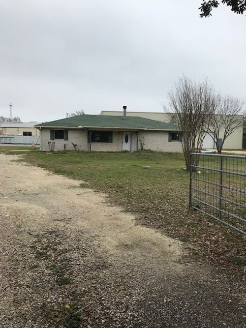 100 Donna St, Alvarado, TX, 76009-8436 | Card Image