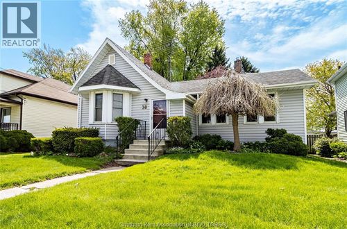 38 Barthe St, Chatham, ON, N7L1T4 | Card Image