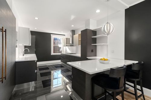 apt-3-26 John St, Brookline, MA, 02446-3768 | Card Image