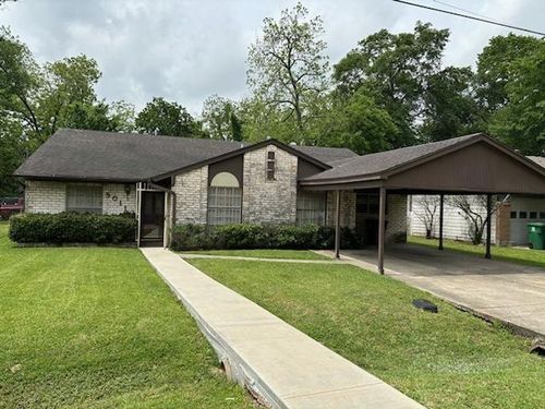 9011 Allwood St, Houston, TX, 77016-5423 | Card Image