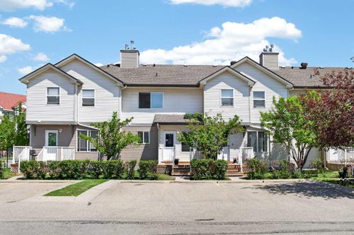 118 Royal Birch Villas Nw, Calgary, AB, T3G5V2 | Card Image