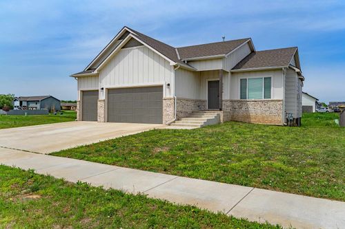 5304 W 46th St S, Wichita, KS, 67215-5201 | Card Image